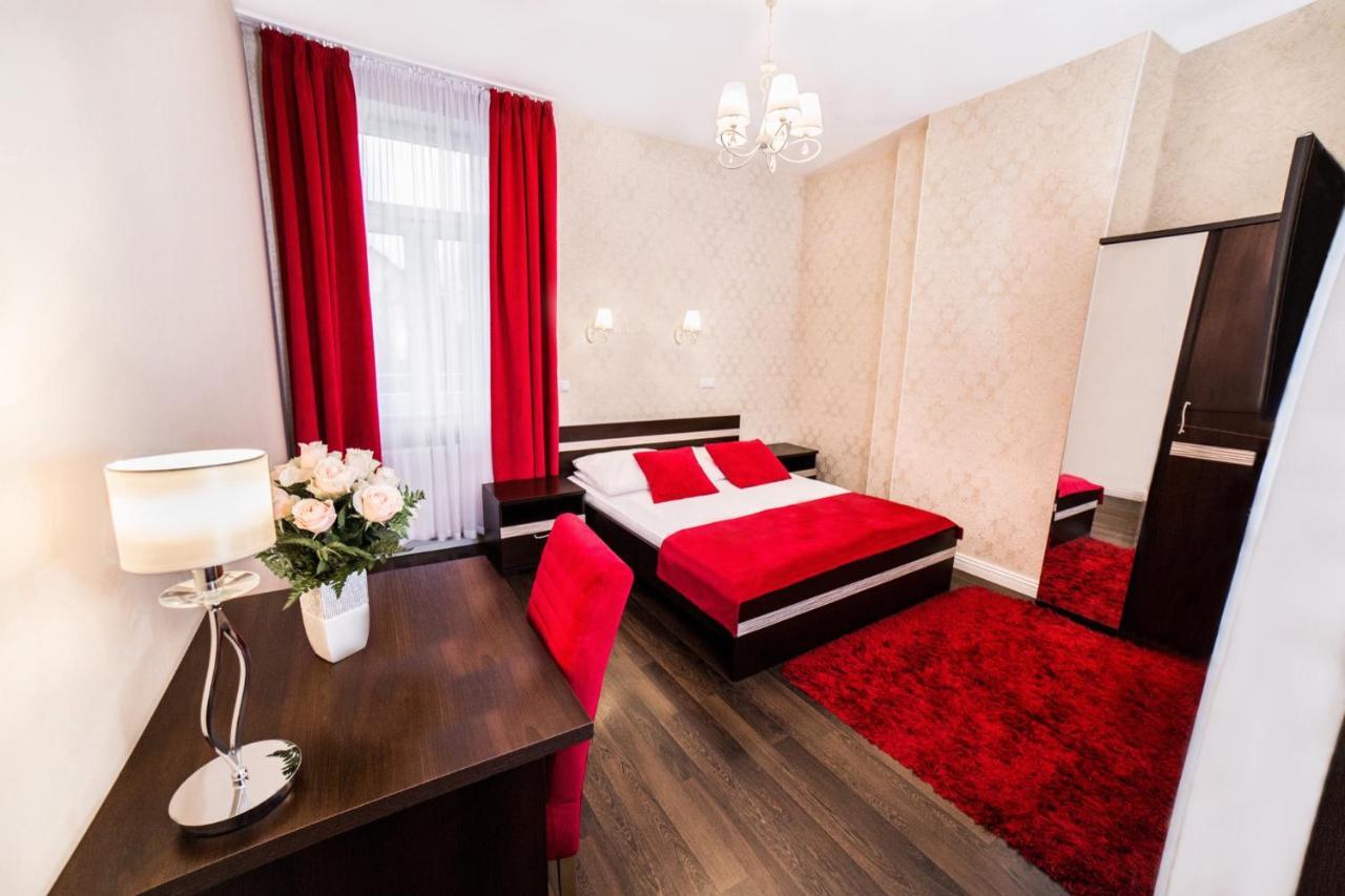 Hotel Dwor Olimp Stalowa Wola Exterior foto