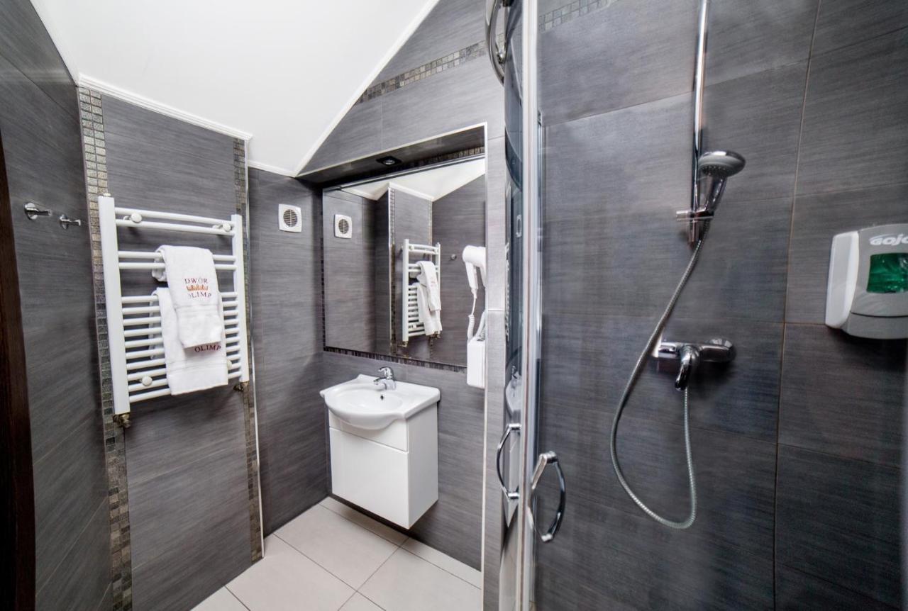 Hotel Dwor Olimp Stalowa Wola Exterior foto